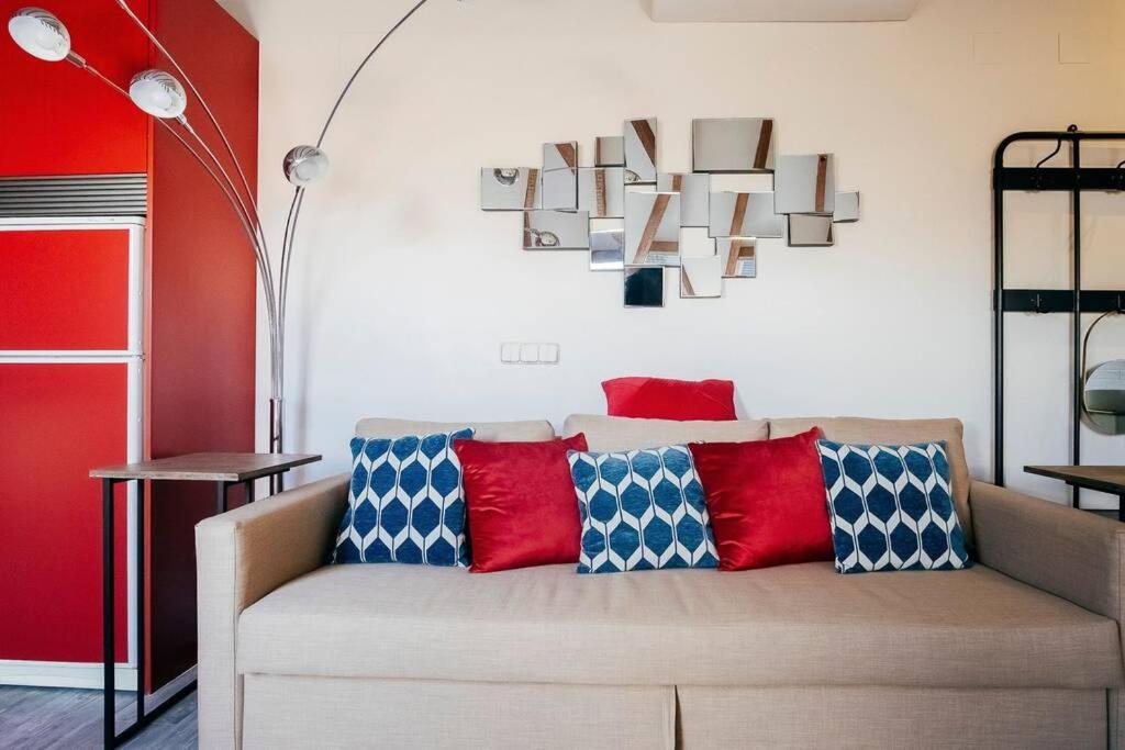 Homeabout Calle Mayor Studio Мадрид Экстерьер фото