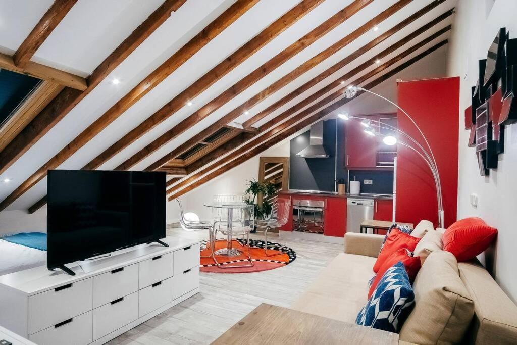 Homeabout Calle Mayor Studio Мадрид Экстерьер фото